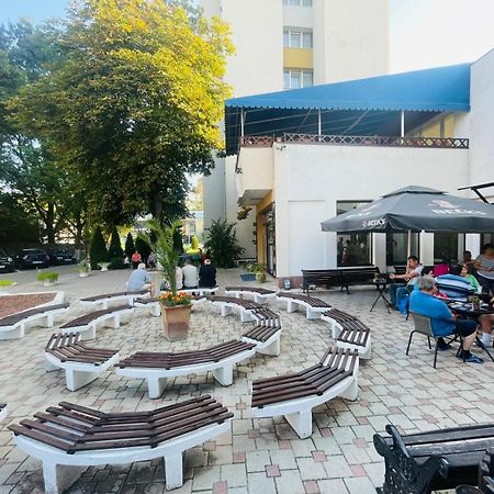 Hotel Silvana Бузиаш Экстерьер фото